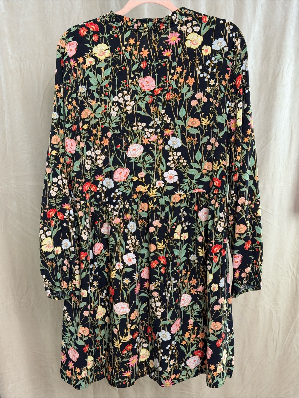 LOFT Black Knee Length Long-Sleeve Dress - Picture 4 of 7